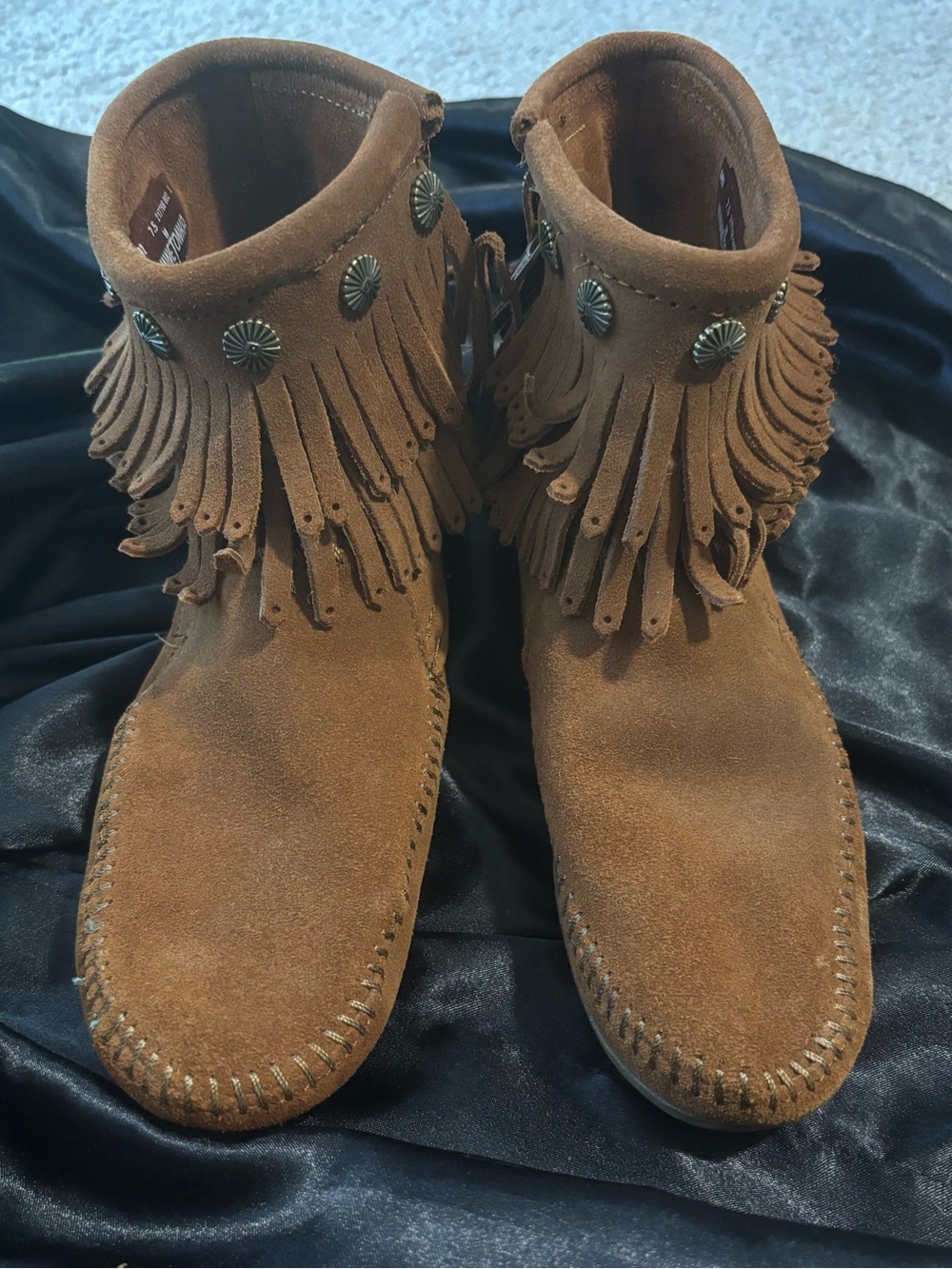 Minnetonka 692 double Fringed Suede Ankle Boots - Brown